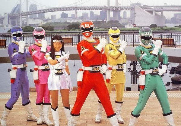 Gekisou Sentai Carranger cover