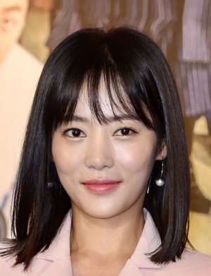 Yoon Ah Jung (1983)