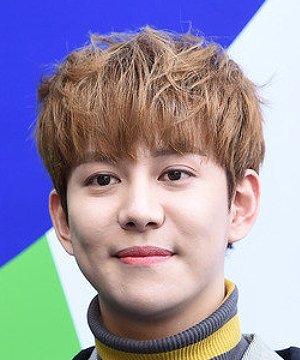 Park Kyung (1992)