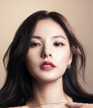 Min Hyo Rin (1986)