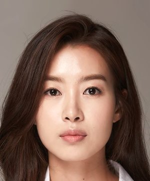 Bae Jung Hwa (1985)