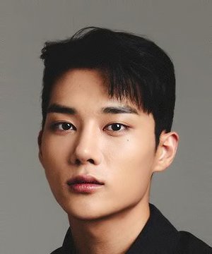 Ki Hyun Woo (2000)