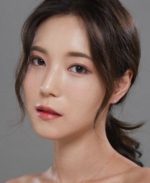 Jung Ji Yeon (1990)