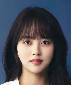 Kim So Hyun (1999)