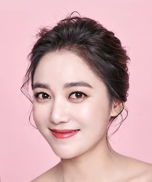 Lee So Yeon (1982)