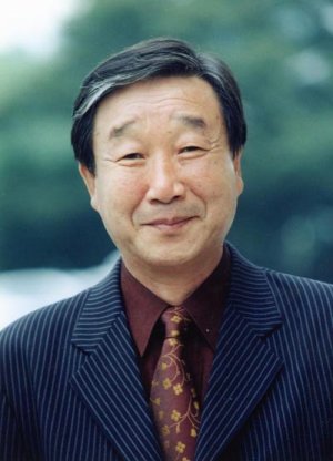 Yoon Moon Shik (1943)