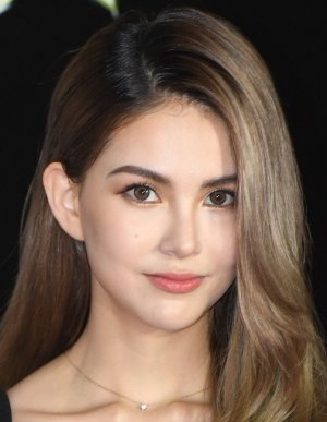 Hannah Quinlivan (1993)