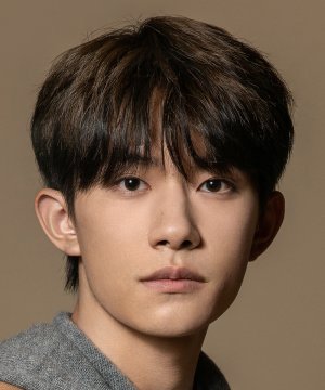 Jackson Yee (2000)