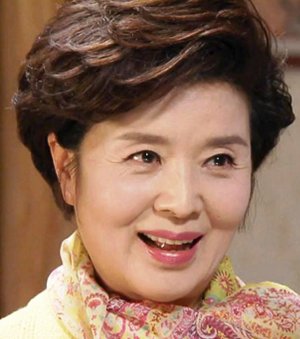 Yoon Mi Ra (1951)