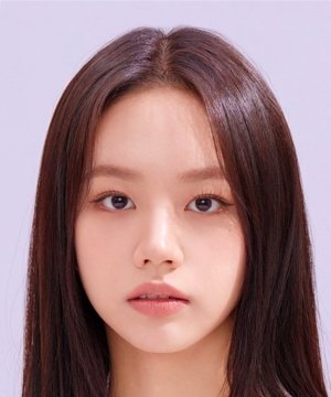 Lee Hye Ri (1994)