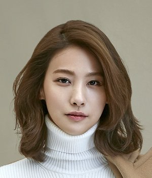 Yoo In Young (1984)