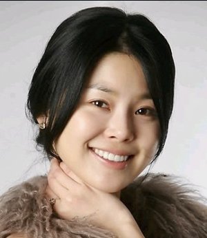 Min Ji Ah (1984)