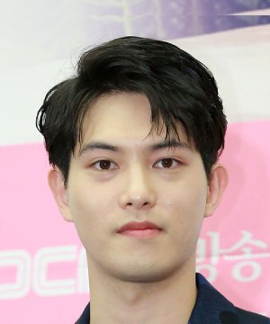 Lee Jong Hyun (1990)