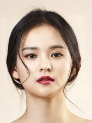 Kim Yoon Hye (1991)