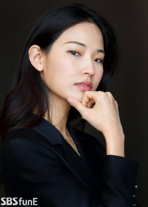 Hwang Hyun Joo (1992)