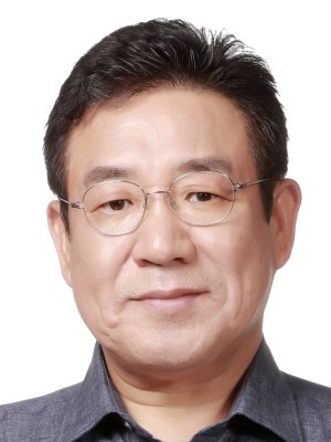 Jung Han Yong (1954)