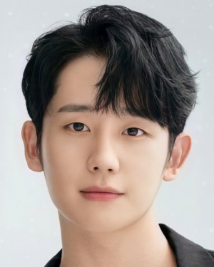 Jung Hae In (1988)