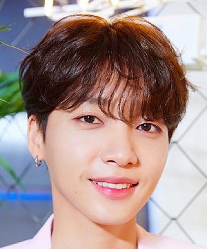 Jung Se Woon (1997)