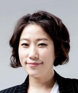 Kim Young Hee (1983)