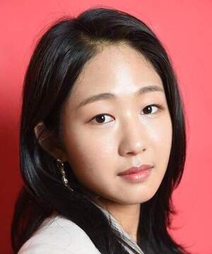 Lee Soo Bin (1996)