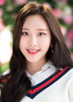 Kim Na Yoon (Nayun - Momoland) (1998)