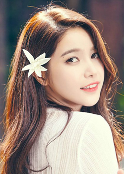 Kim Yong Seon (Solar - Mamamoo) (1991)