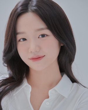 Baek So Hyun (1999)