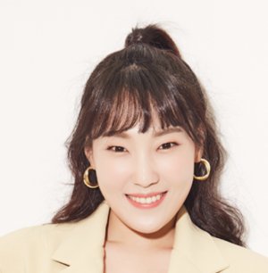 Lee Eun Ji (1992)