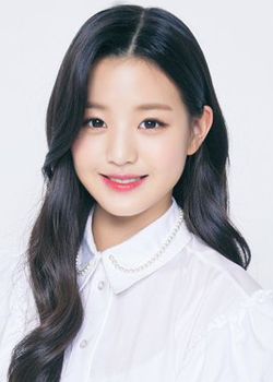 Jang Won Yeong (IZ*ONE) (2004)