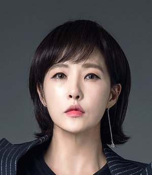 Kim Sun Ah (1973)