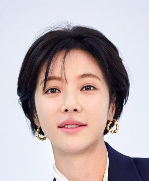 Hwang Jung Eum (1985)