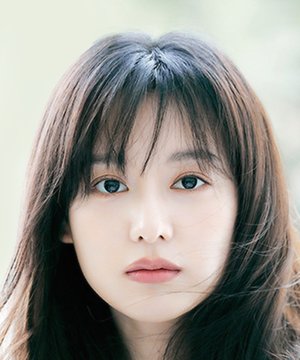 Kim Ji Won (1992)