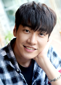 Kim Yeong Kwang (1987)