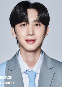 Lee Hwi Taek (Hui - Pentagon) (1993)