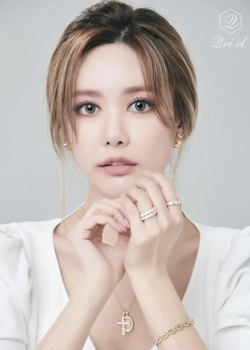 Lee Kyu Ri (T-ara) (1986)