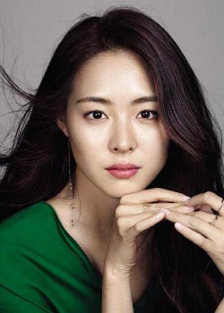 Lee Yeon Hee (1988)