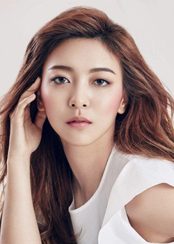 Park Seon Yeong (Luna) (1993)