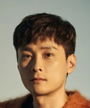 Min Kyung Hoon (1984)