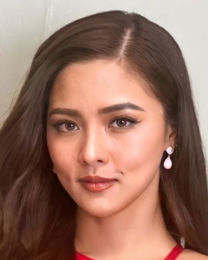 Kim Chiu (1990)