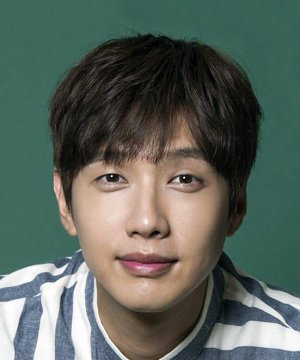 Ji Hyun Woo (1984)