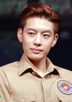 Choi Dong Wook (Se7En) (1984)