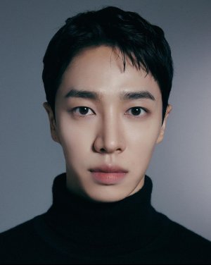 Lee Gi Kwang (1990)